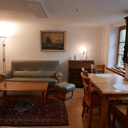 Haus Am Hafen * Schaprode